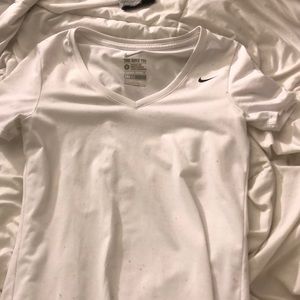White nike t shirt